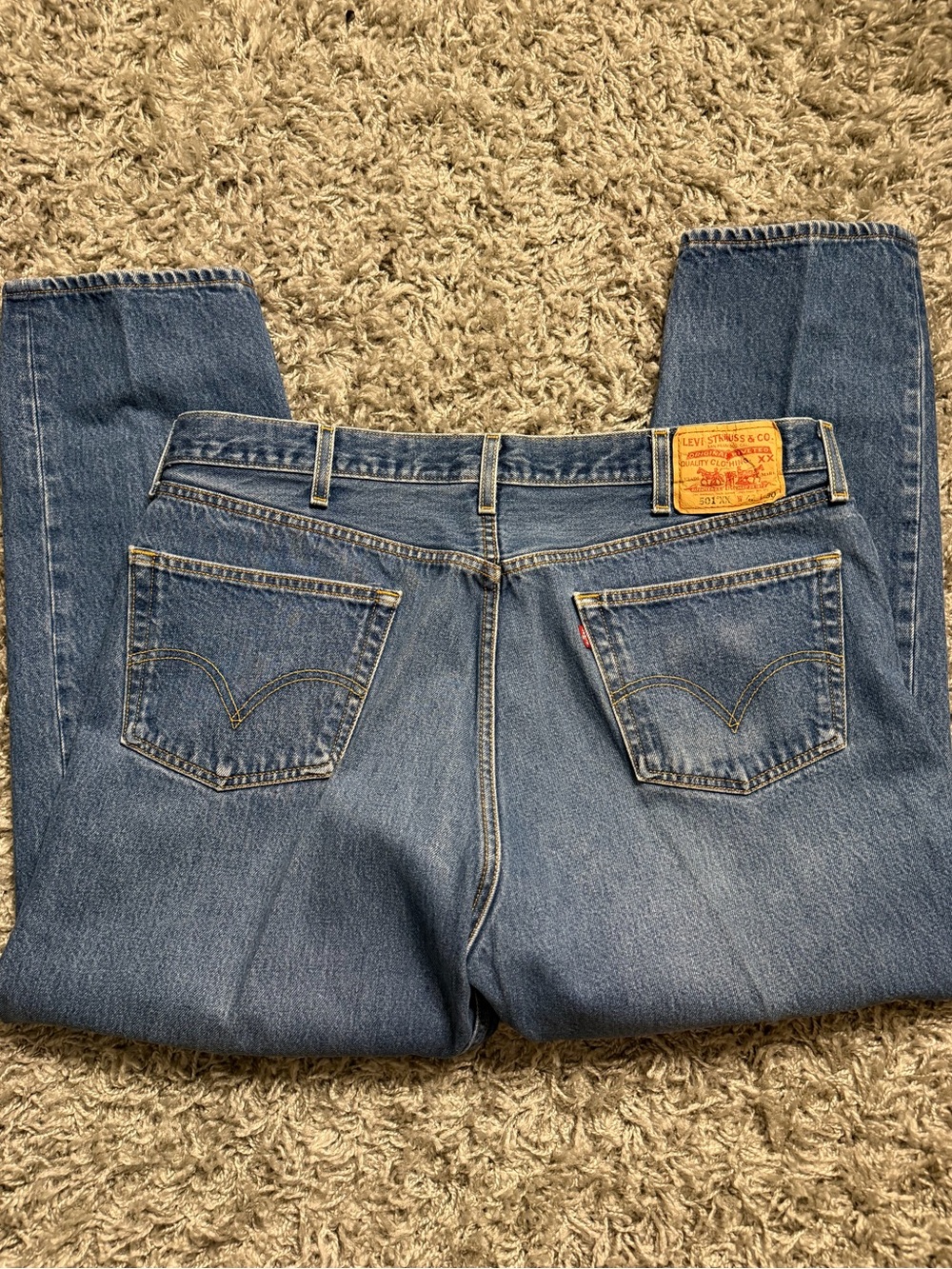 Levi 501 42x30 Fly Zipper Jeans
